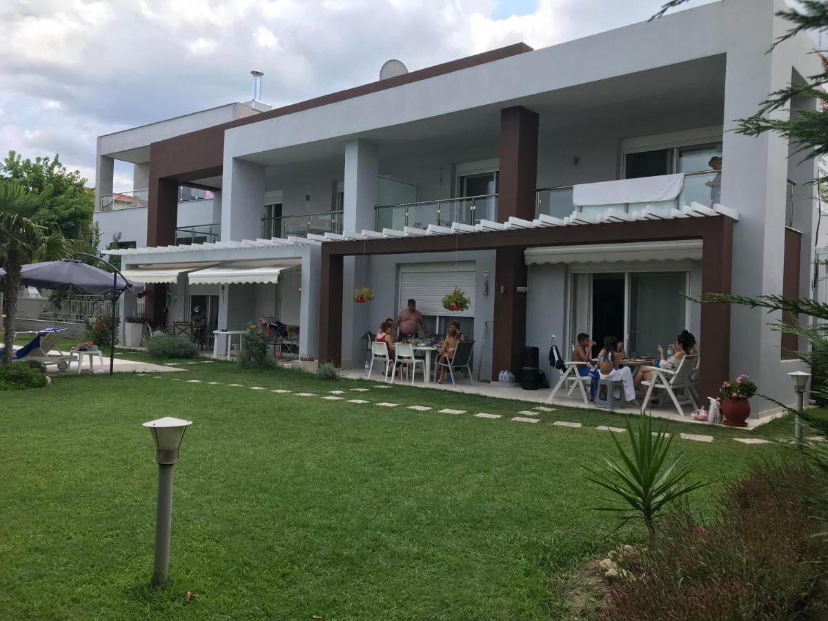 Ellinfos Aparthotel Hanioti Exterior foto
